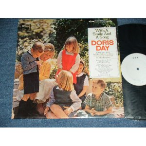 Photo: DORIS DAY ドリス・デイ - WITH A SMILE And A SONG ママと歌おうよ  / 1965  JAPAN ORIGINAL 'WHITE LABEL PROMO' Used LP