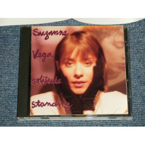 Photo: SUZANNE VEGA スザンヌ・ベガ -  SOLITUDE STANDING 孤独 (MINT-/MINT-) / 1987 JAPAN ORIGINAL "2nd Press NO CREDIT PRICE MARK" Used "GOLD" CD