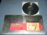 Photo: JACKIE DeSHANNON ジャッキー・デシャノン -  THE BEST OF 世界は愛を求めてる (Ex+/MINT-) / Japan ORIGINAL 1969 Used LP 