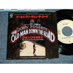 Photo: JOHN FOGERTY ジョン・フォガティ(Ex:CCR) - A)OLD MAN DOWN THE ROAD  B) BIG TRAIN(FROM MEMPHIS) (Ex++/MINT- ) / 1985 JAPAN ORIGINAL  Used 7" 45 rpm Single 