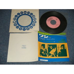 Photo: THREE DOG NIGHT スリー・ドッグ・ナイト -  A) ONE ワン  B) CHEST FEVER チェスト・フィーバー(Ex+++/MINT-) / 1974 Version JAPAN REISSUE Used 7" Single 