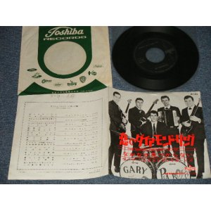 Photo: GARY LEWIS & THE PLAYBOYS - A) THIS DIAMOND RING  恋のダイアモンド・リング  B) HARD TO FIND   なかなか見つからない (Ex+/Ex++ WOBC) /1965 JAPAN ORIGINAL Used 7" 45 rpm Single With PICTURE Cover 