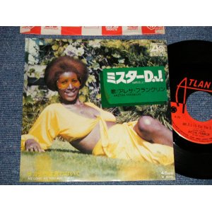 Photo: ARETHA FRANKLIN アレサ・フランクリン - A) Mr. D.J. (5 For The D.J.)  ミスターD.J.B) As Long As You Are There サヨナラは言わないで (Ex+++/MINT-, Ex++ Looks:MINT-) / 1975 JAPAN ORIGINAL Used 7"45's Single  With PICTURE SLEEVE 