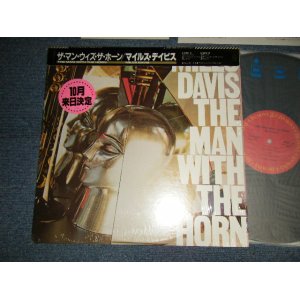 Photo: MILES DAVIS マイルス・デイビス - THE MAN WITH THE HORN (MINT/MINT) / 1981 JAPAN ORIGINAL Used LP with OBI 