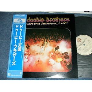 Photo: The DOOBIE BROTHERS ドゥービー・ブラザーズ - WHAT WERE ONCE VICES ARE NOW HABITS ドゥービー天国 (Ex++/MINT-) / 1981 Version JAPAN REISSUE Used LP+Obi 