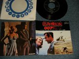 Photo: ost MATT MONRO マット・モンロー JOHN BARRY ジョン・バリー - 007 FROM RUSSIA WITH LOVE ロシアより愛をこめて  A)FROM RUSSIA WITH LOVE ロシアより愛をこめて   B)THE JAMES BOND THEME (Ex+++/Ex+++) / 1974 Version JAPAN 2nd Press JACKET Used 7" Single 