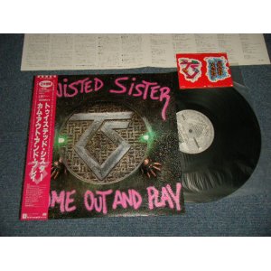 Photo: TWISTED SISTER トゥイステッド・シスター - COME OUT AND PLAY (with STICKER) (MINT-/MINT-) / 1985 JAPAN ORIGINAL Used LP with OBI 