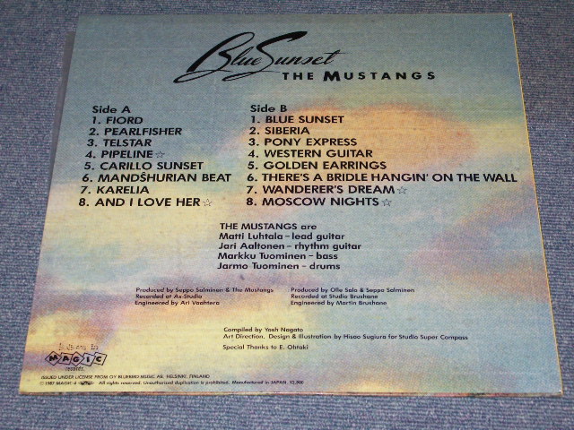 Photo: THE MUSTANGS -BLUE SUNSET / 1987 JAPAN Original Blue Vinyl Wax LP